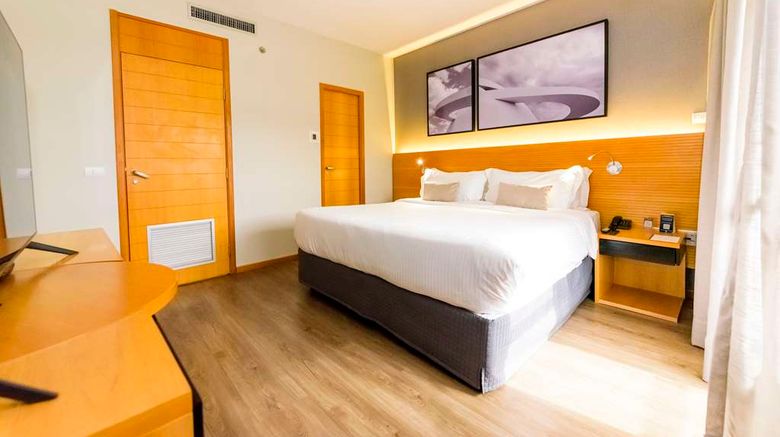 <b>Golden Tulip Brasilia Alvorada Suite</b>. Images powered by <a href="https://iceportal.shijigroup.com/" title="IcePortal" target="_blank">IcePortal</a>.