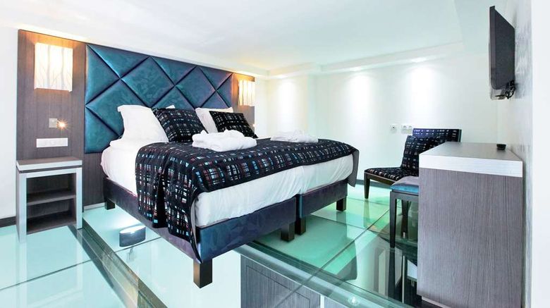 <b>Golden Tulip Cannes Hotel de Paris Suite</b>. Images powered by <a href="https://iceportal.shijigroup.com/" title="IcePortal" target="_blank">IcePortal</a>.