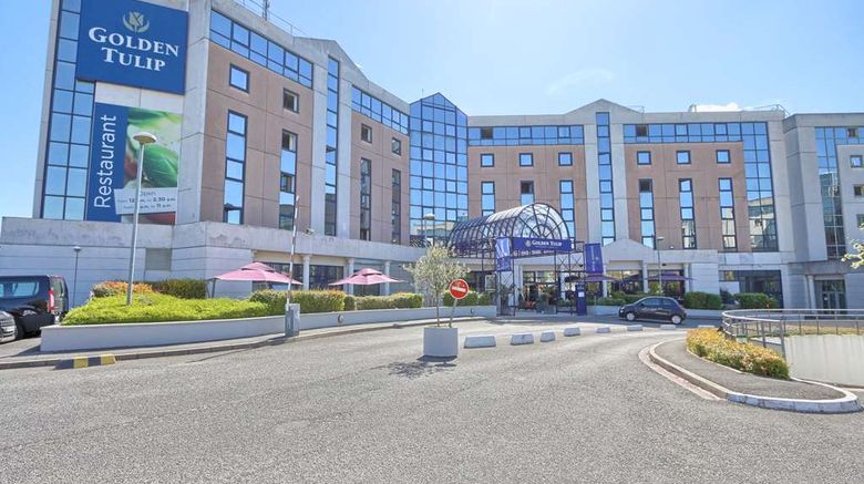 <b>Golden Tulip Paris CDG Airport Exterior</b>. Images powered by <a href="https://iceportal.shijigroup.com/" title="IcePortal" target="_blank">IcePortal</a>.