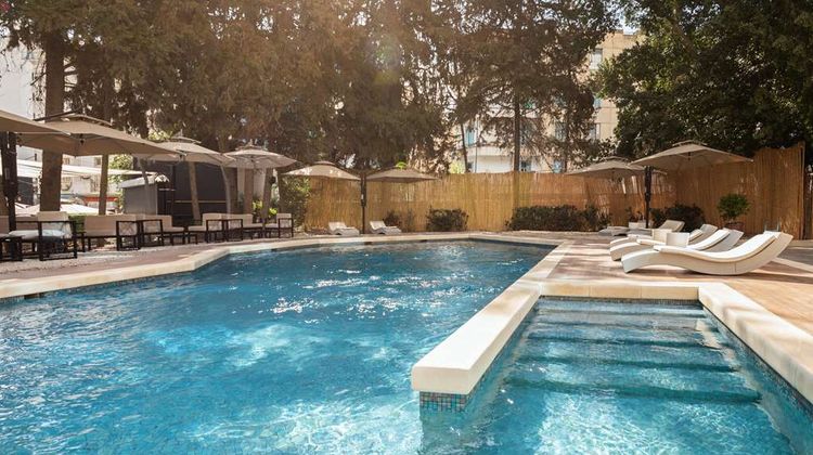 Golden Tulip El Mechtel Tunis Pool
