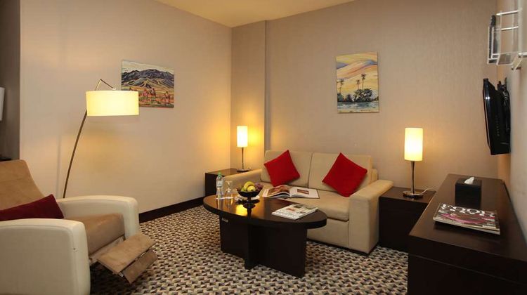Golden Tulip Hail Hotel Suite