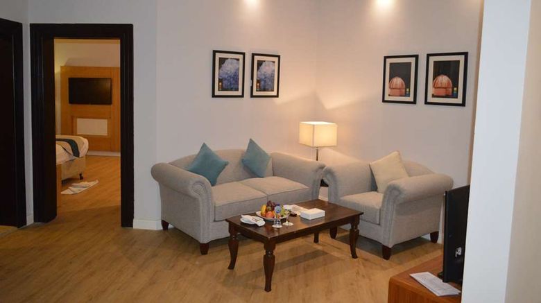 <b>Golden Tulip Hail Hotel Suite</b>. Images powered by <a href="https://iceportal.shijigroup.com/" title="IcePortal" target="_blank">IcePortal</a>.