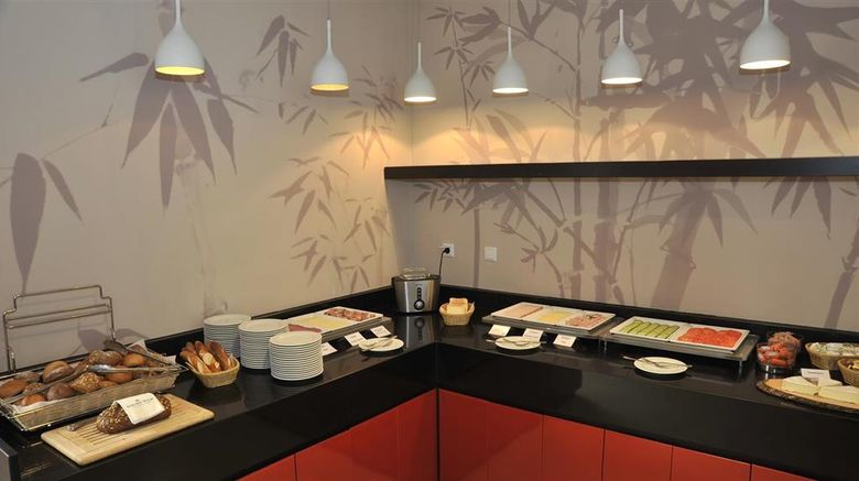 <b>Golden Tulip Kassel Hotel Reiss Restaurant</b>. Images powered by <a href="https://iceportal.shijigroup.com/" title="IcePortal" target="_blank">IcePortal</a>.