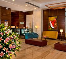Golden Tulip Lucknow Lobby