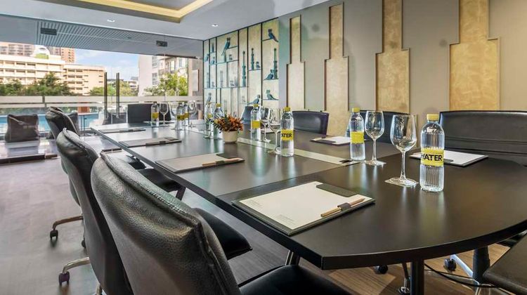 Golden Tulip Mandison Suites Meeting