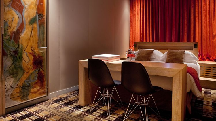 Golden Tulip Opera de Noailles Room