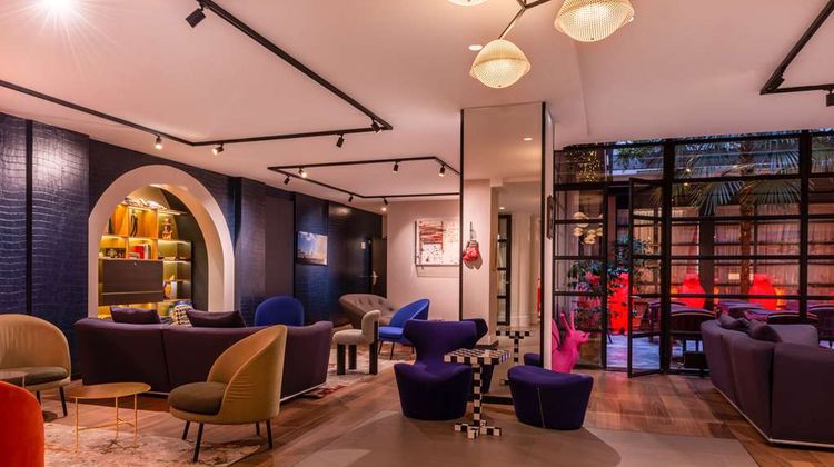Golden Tulip Opera de Noailles Lobby