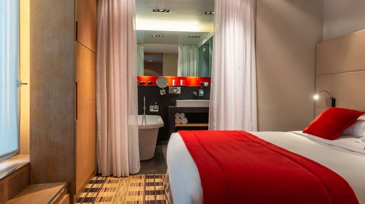 Golden Tulip Opera de Noailles Suite
