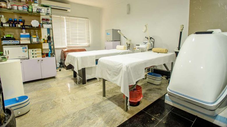<b>Golden Tulip Port-Harcourt Hotel Spa</b>. Images powered by <a href="https://iceportal.shijigroup.com/" title="IcePortal" target="_blank">IcePortal</a>.