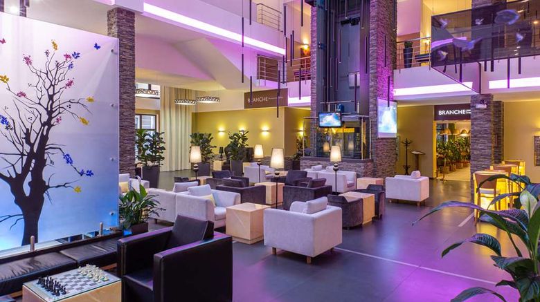 <b>Golden Tulip Rosa Khutor Lobby</b>. Images powered by <a href="https://iceportal.shijigroup.com/" title="IcePortal" target="_blank">IcePortal</a>.