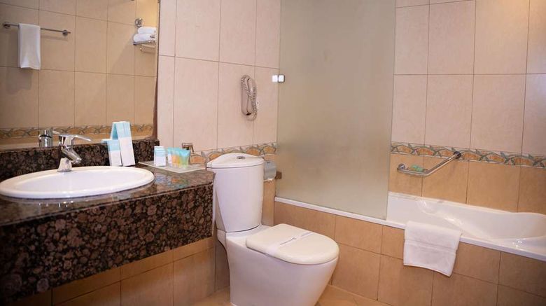 <b>Golden Tulip Sharjah Room</b>. Images powered by <a href="https://iceportal.shijigroup.com/" title="IcePortal" target="_blank">IcePortal</a>.