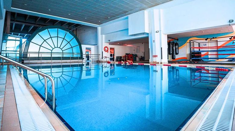 <b>Golden Tulip Sharjah Pool</b>. Images powered by <a href="https://iceportal.shijigroup.com/" title="IcePortal" target="_blank">IcePortal</a>.