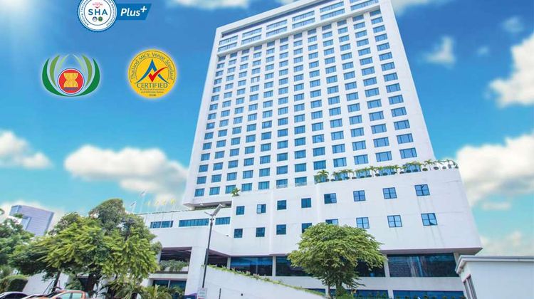 Golden Tulip Sovereign Hotel Bangkok Exterior