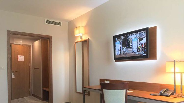 Golden Tulip Varna Suite