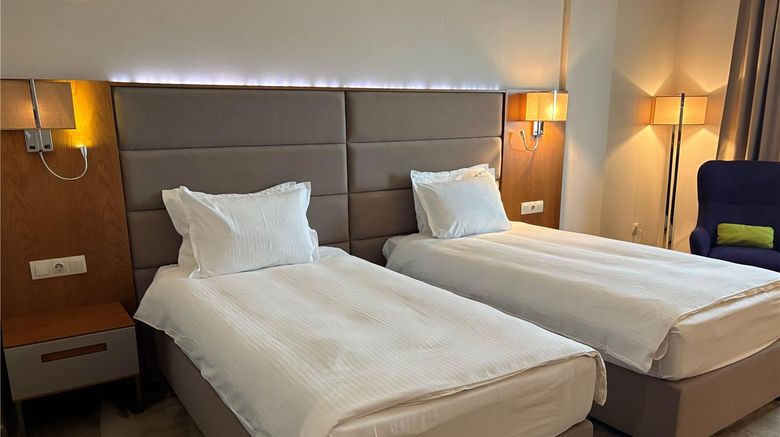 <b>Golden Tulip Varna Room</b>. Images powered by <a href="https://iceportal.shijigroup.com/" title="IcePortal" target="_blank">IcePortal</a>.