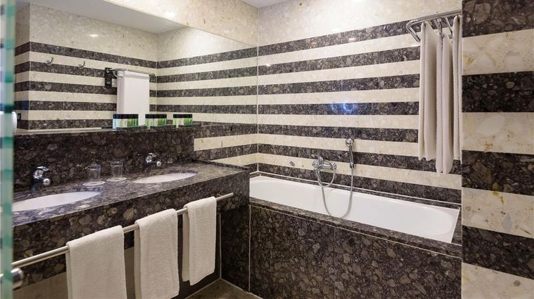 <b>Tianjian Tian Bao International Room</b>. Images powered by <a href="https://iceportal.shijigroup.com/" title="IcePortal" target="_blank">IcePortal</a>.