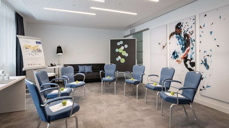 <b>Hala Hotel Al Khobar International Meeting</b>. Images powered by <a href="https://iceportal.shijigroup.com/" title="IcePortal" target="_blank">IcePortal</a>.