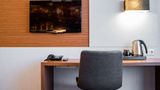 <b>Tulip Inn Leiden Centre Room</b>. Images powered by <a href="https://iceportal.shijigroup.com/" title="IcePortal" target="_blank">IcePortal</a>.