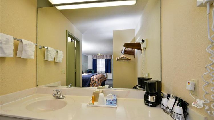 Americas Best Value Inn Hobby Arpt Room