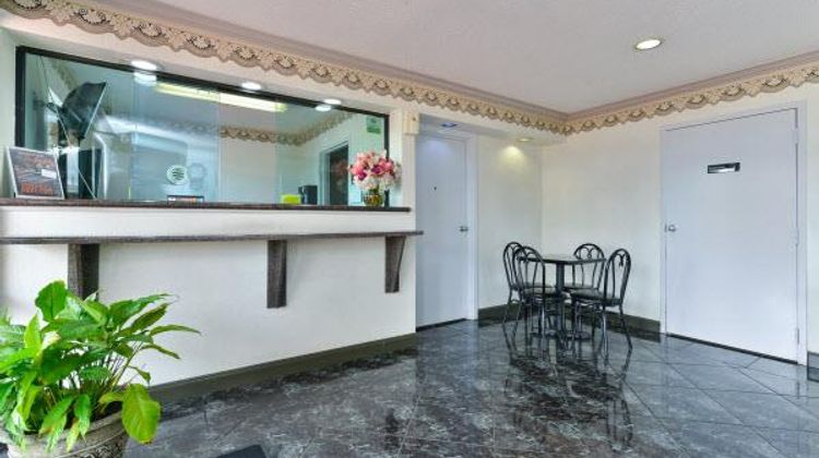Americas Best Value Inn Hobby Arpt Lobby