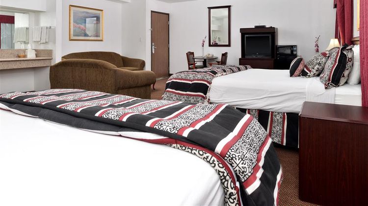 Americas Best Value Inn Pasadena Suite