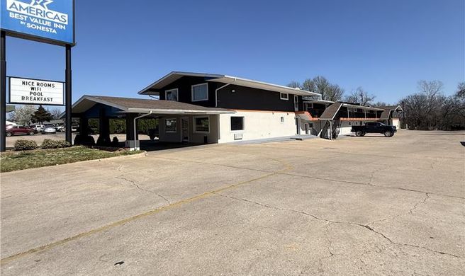 Americas Best Value Inn, Ponca City Exterior