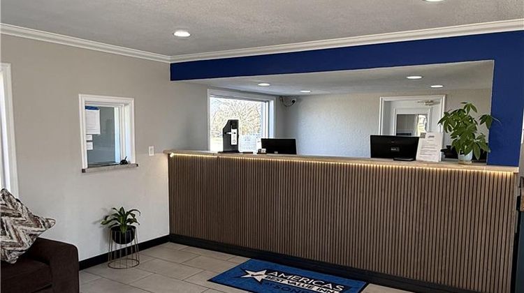 Americas Best Value Inn, Ponca City Lobby