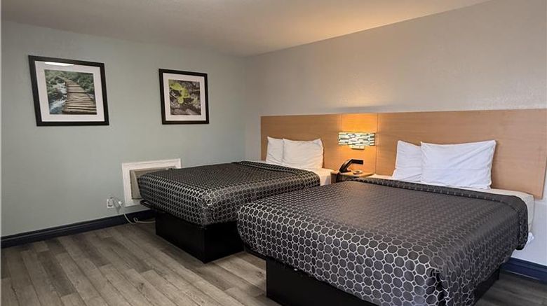 <b>Americas Best Value Inn, Ponca City Room</b>. Images powered by <a href="https://iceportal.shijigroup.com/" title="IcePortal" target="_blank">IcePortal</a>.