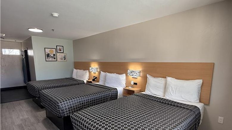 <b>Americas Best Value Inn, Ponca City Room</b>. Images powered by <a href="https://iceportal.shijigroup.com/" title="IcePortal" target="_blank">IcePortal</a>.