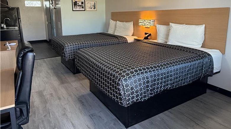 <b>Americas Best Value Inn, Ponca City Room</b>. Images powered by <a href="https://iceportal.shijigroup.com/" title="IcePortal" target="_blank">IcePortal</a>.