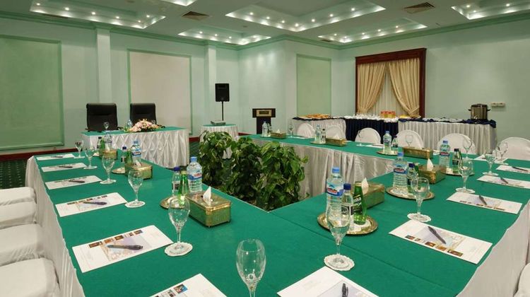 Concorde El Salam Hotel by Royal Tulip Meeting