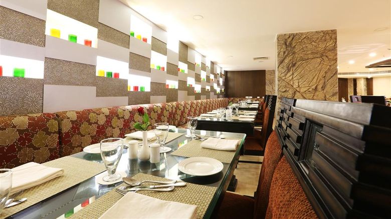 <b>Golden Tulip Hotel Jaipur Restaurant</b>. Images powered by <a href="https://iceportal.shijigroup.com/" title="IcePortal" target="_blank">IcePortal</a>.