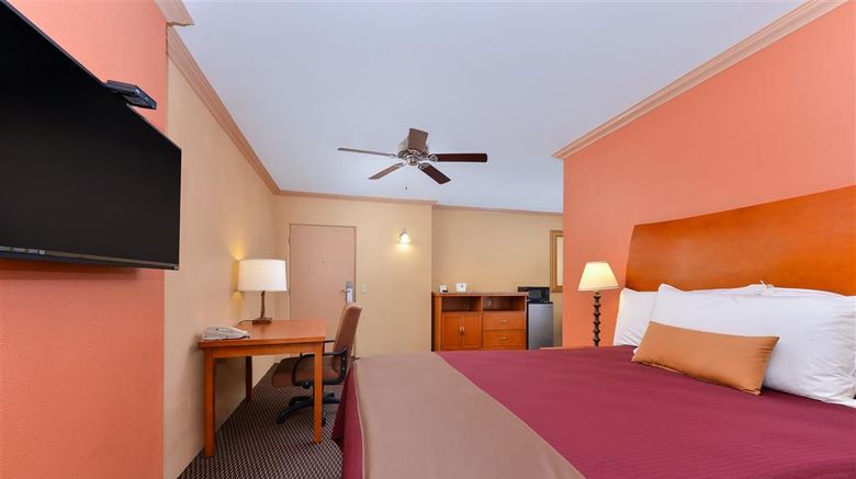 <b>Americas Best Value Inn, Porterville Suite</b>. Images powered by <a href="https://iceportal.shijigroup.com/" title="IcePortal" target="_blank">IcePortal</a>.