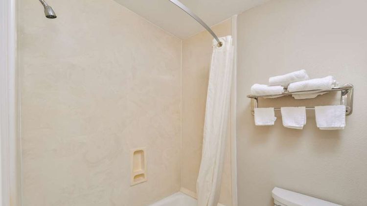 Americas Best Value Inn Pasadena Room