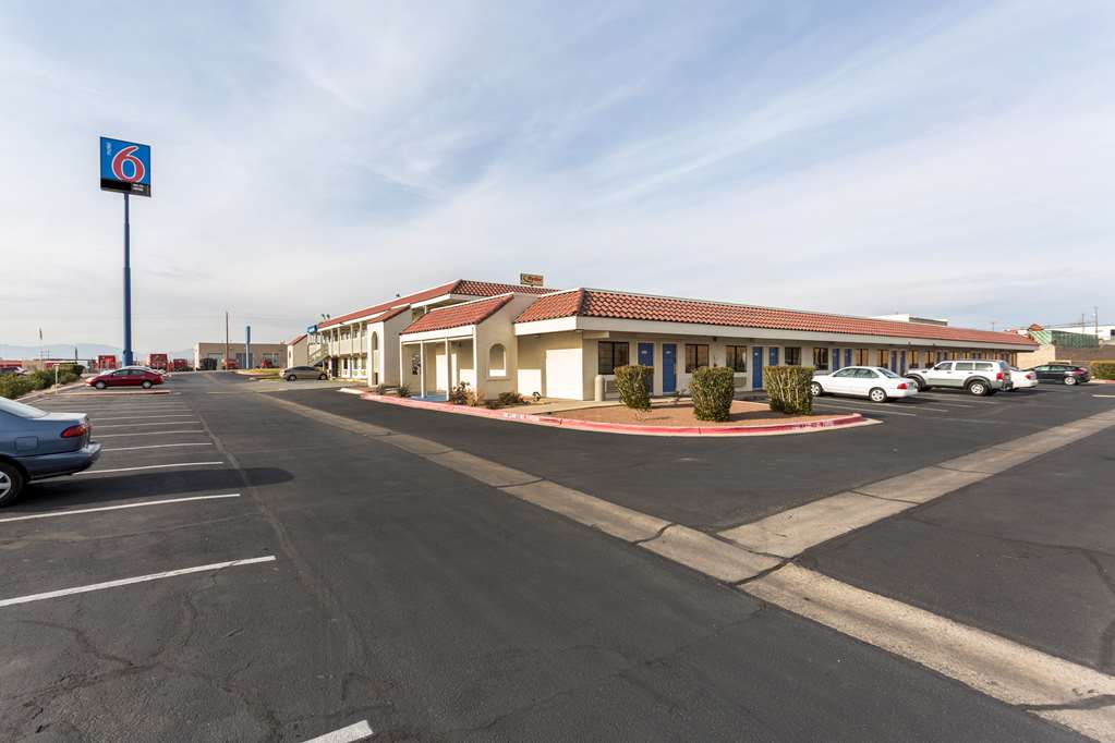 Xbox - MOTEL Motel-6_AFEB4226-5056-A348-
