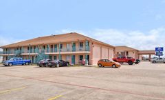 Americas Best Value Inn Clute Lake Jacks