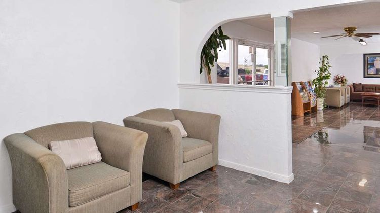 Americas Best Value Inn Clute Lake Jacks Lobby