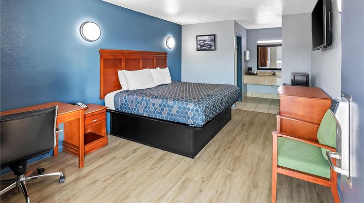 Americas Best Value Inn Indianola Room