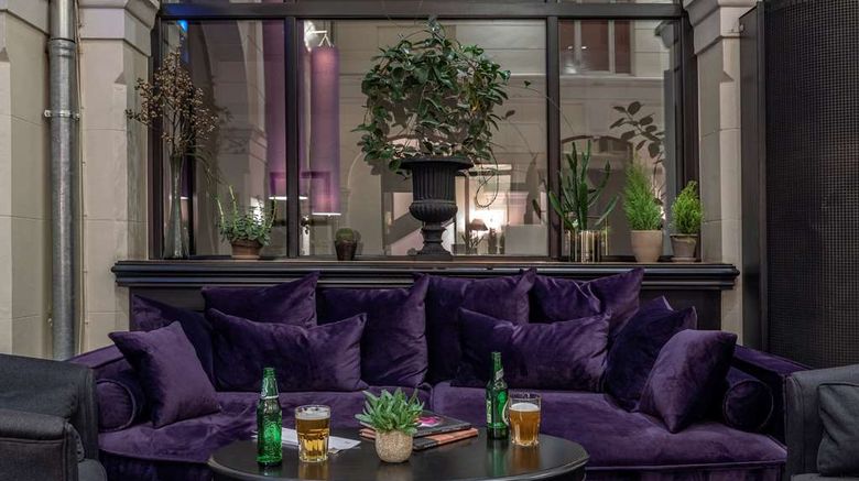 <b>Hotel Kong Frederik Lobby</b>. Images powered by <a href="https://iceportal.shijigroup.com/" title="IcePortal" target="_blank">IcePortal</a>.