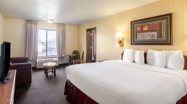 Americas Best Value Inn, Fort Collins Suite