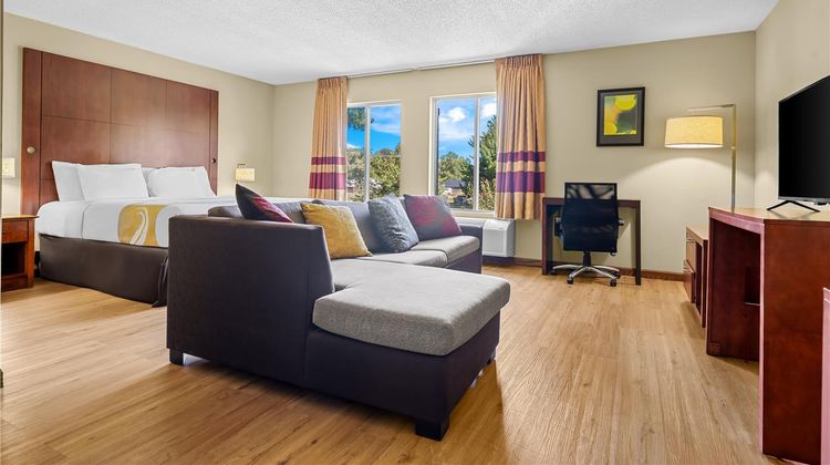 Americas Best Value Inn, Beardstown Suite