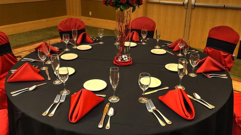 <b>Wellsworth Hotel Ballroom</b>. Images powered by <a href="https://iceportal.shijigroup.com/" title="IcePortal" target="_blank">IcePortal</a>.