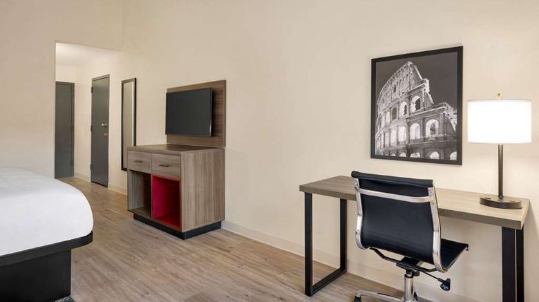 <b>Ramada by Wyndham Whitehall/Allentown Room</b>. Images powered by <a href="https://iceportal.shijigroup.com/" title="IcePortal" target="_blank">IcePortal</a>.