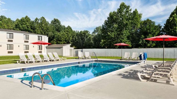 Ramada by Wyndham Whitehall/Allentown Pool
