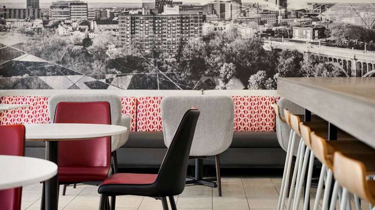 Ramada by Wyndham Whitehall/Allentown Restaurant