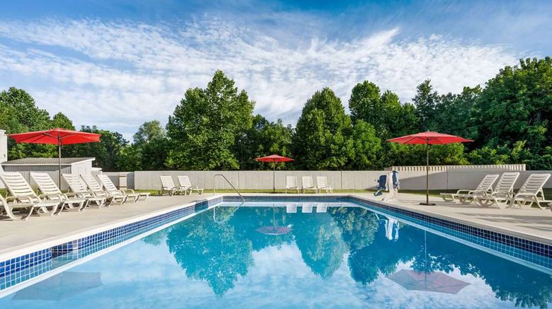 <b>Ramada by Wyndham Whitehall/Allentown Pool</b>. Images powered by <a href="https://iceportal.shijigroup.com/" title="IcePortal" target="_blank">IcePortal</a>.