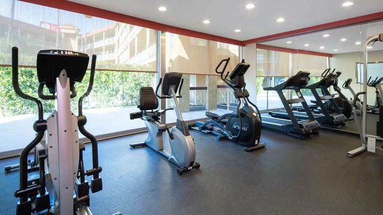 <b>Ramada Burbank Airport Health</b>. Images powered by <a href="https://iceportal.shijigroup.com/" title="IcePortal" target="_blank">IcePortal</a>.