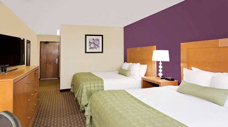 <b>Ramada Marquette Room</b>. Images powered by <a href="https://iceportal.shijigroup.com/" title="IcePortal" target="_blank">IcePortal</a>.