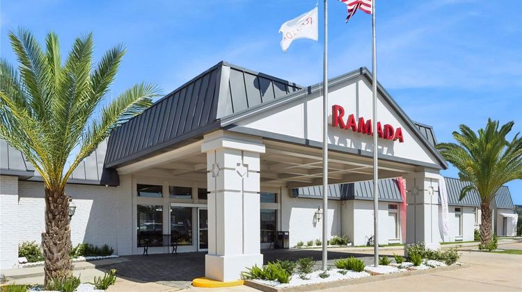Ramada Houma Exterior