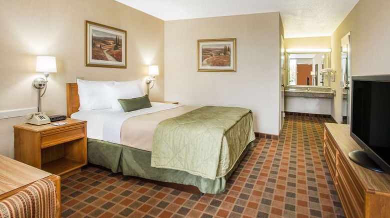 <b>Ramada by Wyndham Wytheville Room</b>. Images powered by <a href="https://iceportal.shijigroup.com/" title="IcePortal" target="_blank">IcePortal</a>.